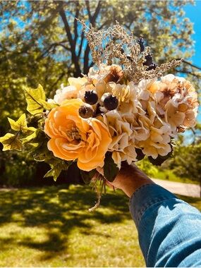 Reclaimed Floral Repurpose Faux Flowers Recycled Home Decor VTG 80s 90s Craft